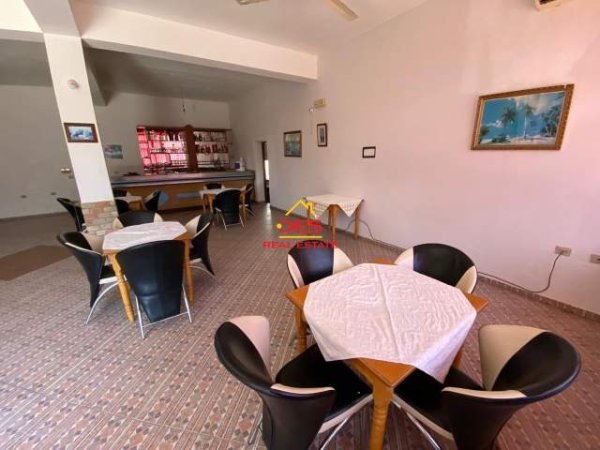 Vlore, jepet me qera lokal Kati 0, 155 m² 300 Euro (Rruga Sokrat Lleka,Vlore)