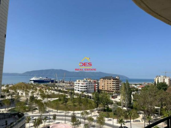 Vlore, jepet me qera apartament Kati 8, 120 m² 400 Euro (Sheshi Pavarësia,Vlore)