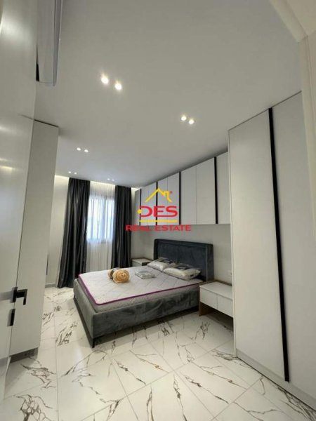 Vlore, jepet me qera apartament Kati 2, 80 m² 500 Euro (Bulevardi Isamil Qemali, Vlorë)