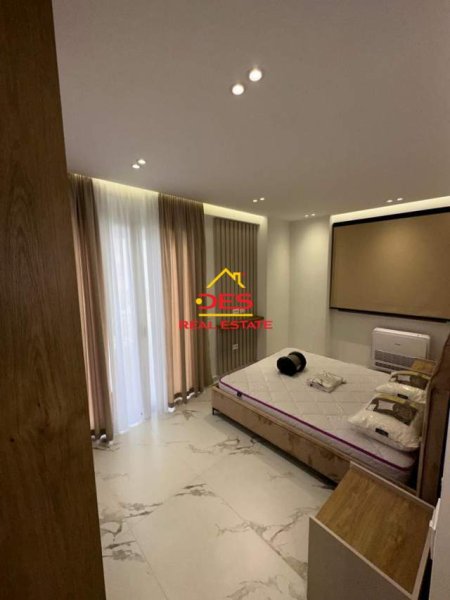 Vlore, jepet me qera apartament 2+1 Kati 3, 114 m² 550 Euro (Bulevardi Isamil Qemali, Vlorë)