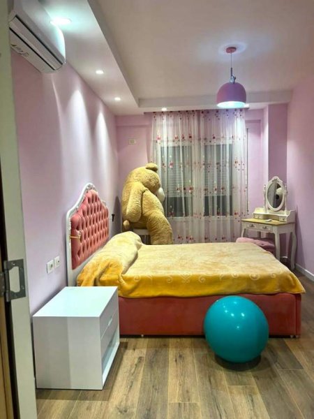 Tirane, jepet me qera apartament 2+1 110 m² 1.000 Euro (Kodra e Diellit)