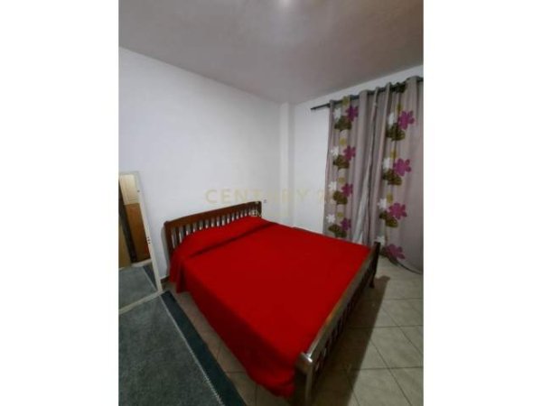Tirane, jepet me qera apartament 1+1+BLK Kati 4, 70 m² 330 Euro (Yzberish)