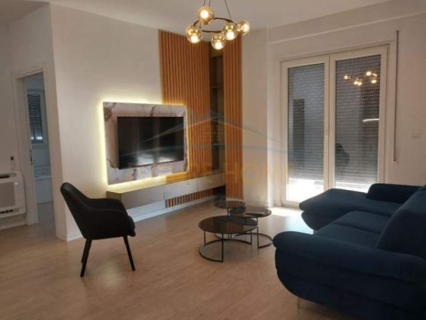 Tirane, jepet me qera apartament 2+1+BLK Kati 3, 100 m² 500 Euro (Ali Demi)