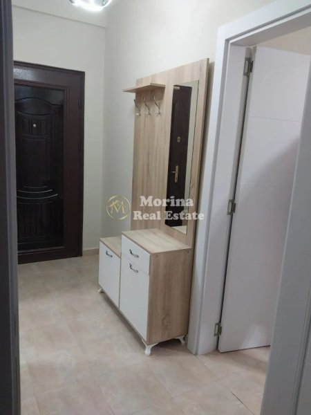 Tirane, jepet me qera apartament 1+1+Ballkon Kati 2, 70 m² 550 € (Komuna e Parisit)