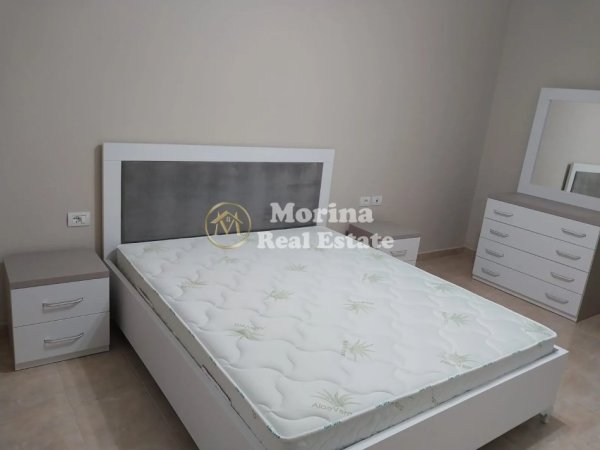 Tirane, jepet me qera apartament 1+1+Ballkon Kati 2, 70 m² 550 € (Komuna e Parisit)