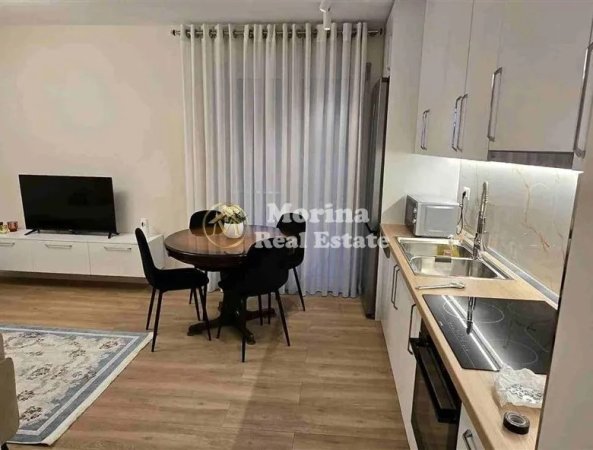 Tirane, jepet me qera apartament 2+1 Kati 3, 75 m² 800 € (Myslym Shyri)