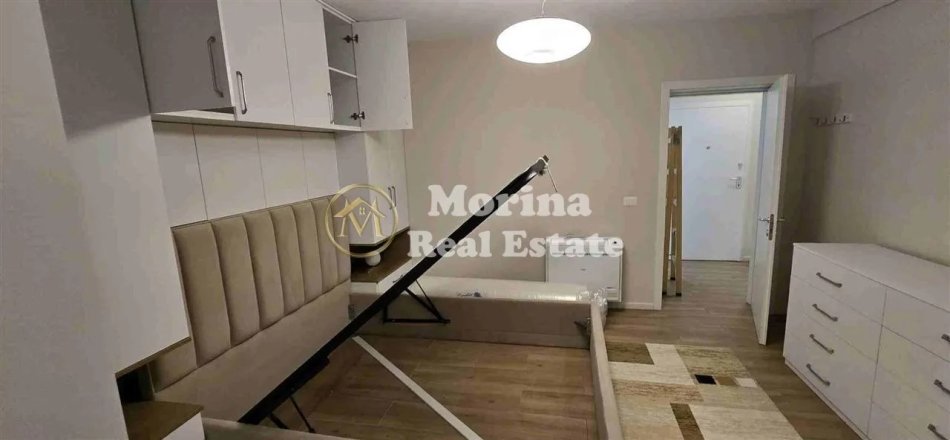 Tirane, jepet me qera apartament 2+1 Kati 3, 75 m² 800 € (Myslym Shyri)