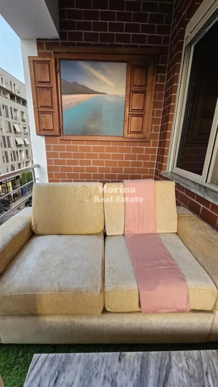 Tirane, jepet me qera apartament 1+1 Kati 4, 60 m² 800 € (Bulevardi i Ri)