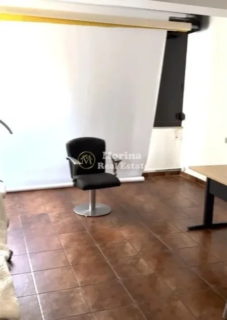 Tirane, jepet me qera ambjent biznesi Kati 2, 106 m² 800 € (Bulevardi Gjergj Fishta)