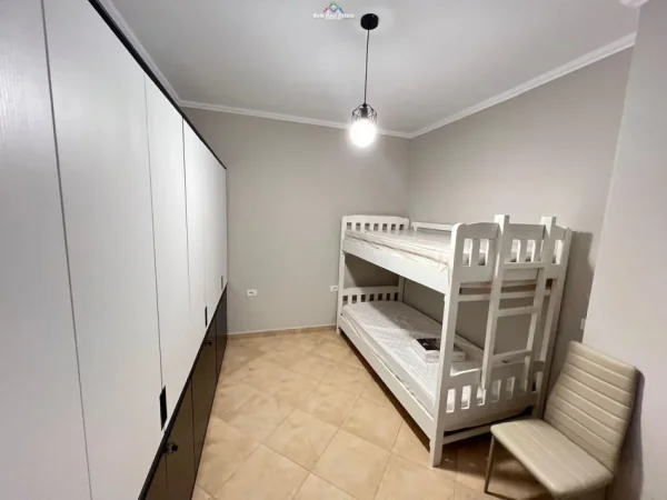 Tirane, jepet me qera apartament 2+1 Kati 4, 88 m² 650 € (kongresi i manastirit)