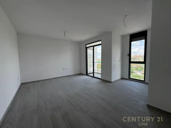 Tirane, shitet apartament 3+1+Ballkon Kati 3, 107 m² 128.000 € 
