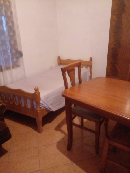 Tirane, jepet me qera apartament 2+1+Aneks+Ballkon Kati 4, 75 m² 300 € (Jordan Misja)