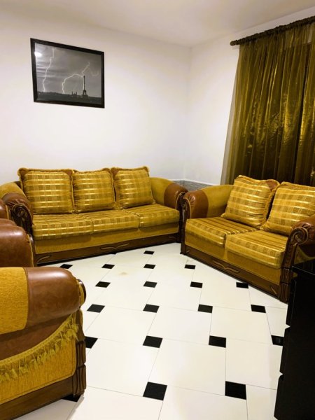 Tirane, jepet me qera apartament 1+1 Kati 1, 60 m² 415 € (Rruga Pal Hasi)