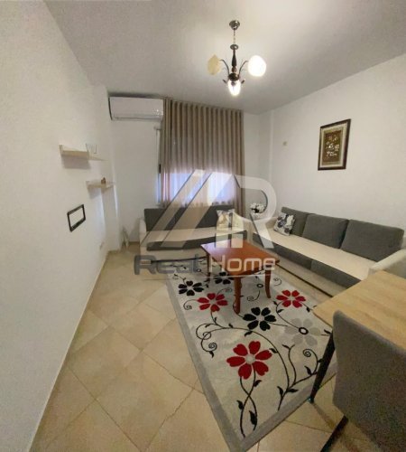 Tirane, jepet me qera apartament 2+1 Kati 8, 90 m² 550 € (Astir)