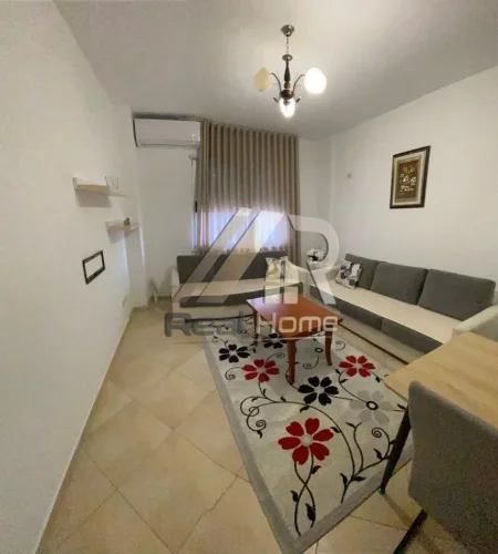 Tirane, jepet me qera apartament 2+1 Kati 8, 90 m² 550 € (Astir)