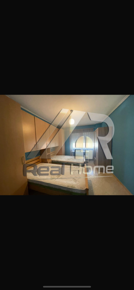 Tirane, shitet apartament 2+1 Kati 4, 98 m² 183.000 € (Rr. e Kavajes)