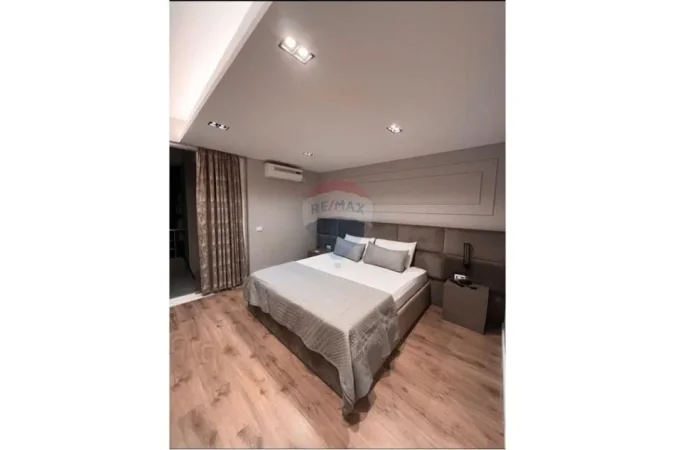 Tirane, shitet apartament 1+1+Ballkon Kati 2, 77 m² 185.000 € (Stacioni Trenit)