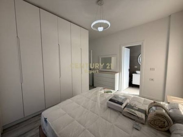 Tirane, jepet me qera apartament 2+1 Kati 7, 80 m² 800 € (Don Bosko)