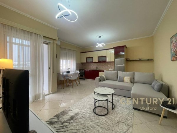 Tirane, jepet me qera apartament 1+1 Kati 5, 70 m² 550 € (Kodra e Diellit)