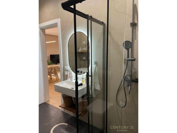 Tirane, jepet me qera apartament Kati 2, 66 m² 600 € (Golden Park 3)