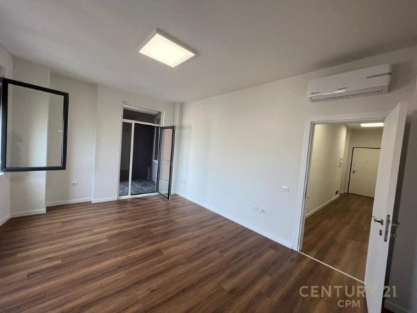 Tirane, jepet me qera apartament Kati 6, 135 m² 1.500 € (Qender)