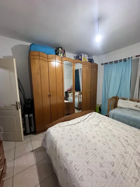 Tirane, shitet apartament 1+1 Kati 8, 69 m² (Rruga Astrit Losha)