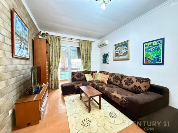 Tirane, jepet me qera apartament Kati 7, 106 m² 650 € (Hipoteka)