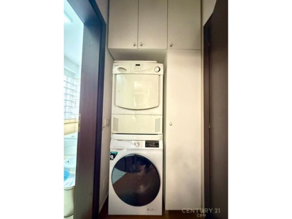 Tirane, jepet me qera apartament Kati 7, 106 m² 650 € (Hipoteka)