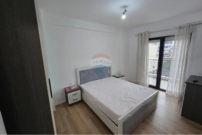Tirane, jepet me qera apartament 1+1 Kati 3, 65 m² 700 € (Shkolla Baletit)