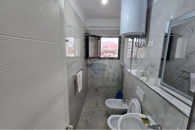 Tirane, jepet me qera apartament 1+1 Kati 3, 65 m² 700 € (Shkolla Baletit)