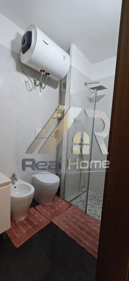 Tirane, jepet me qera apartament 2+1 Kati 7, 115 m² 750 € (Pazari i Ri)