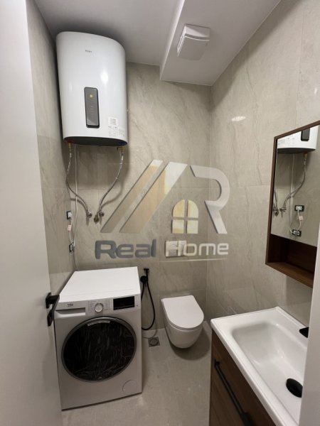 Tirane, jepet me qera apartament 2+1 Kati 9, 95 m² 1.100 € (Anton Lufi)