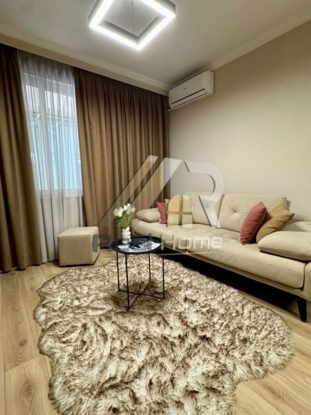 Tirane, jepet me qera apartament 1+1 Kati 4, 65 m² 900 € (Rr.Brigada 8)