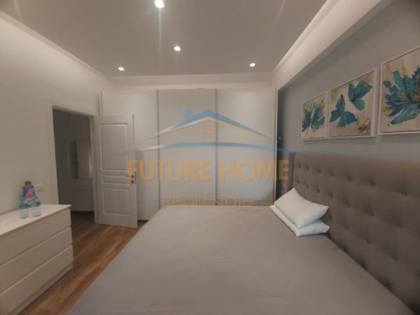 Tirane, shitet apartament 2+1+Ballkon Kati 5, 92 m² 192.000 € (KOMPLEKSI GOLDEN PARK)