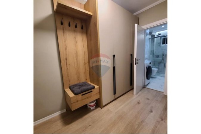 Tirane, jepet me qera apartament 1+1 Kati 1, 57 m² 750 € (Rruga Elbasanit)