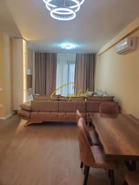 Tirane, jepet me qera apartament 2+1 Kati 1, 170 m² 1.300 € (LIQENI I THATE)
