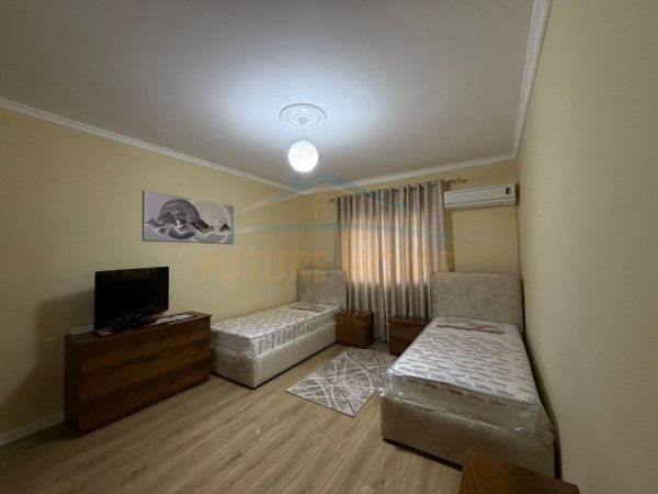 Tirane, shitet apartament 2+1+Ballkon Kati 5, 74 m² 135.000 € 