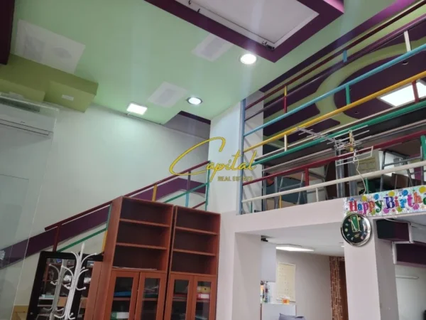 Tirane, jepet me qera ambjent biznesi Kati 0, 105 m² 600 € (ISH TREGU ELEKTRIK)