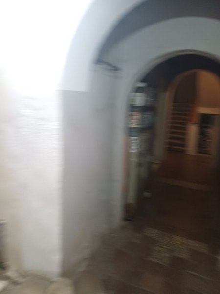 Tirane, jepet me qera ambjent biznesi Kati 1, 80 m² 70.000 lek (Bul Bajram Curri)