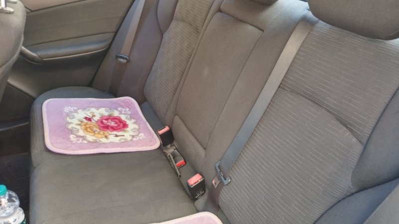 Durres, shes makine Mercedes C klass 220 Avangard,naftë 2005 Nafte, gri metalizato manuale Klima 145.000 km 5.000 €