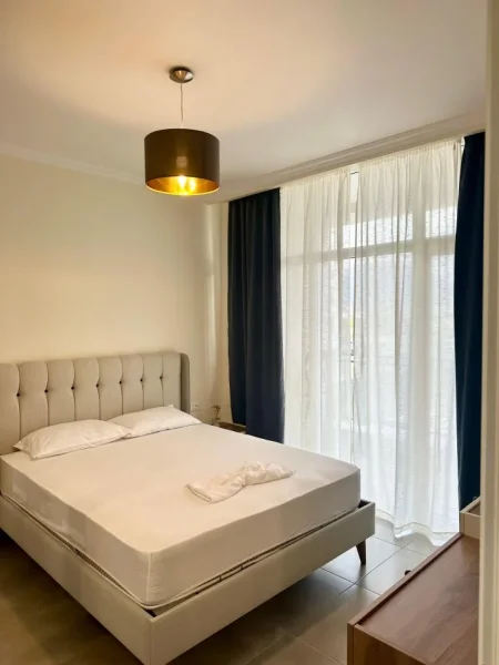 Tirane, jepet me qera apartament 1+1 Kati 4, 70 m² 650 € (Jordan Misja)