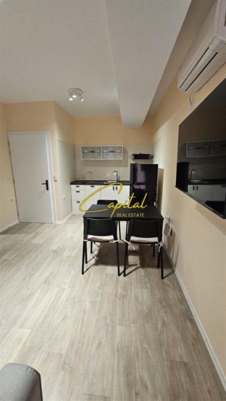 Tirane, jepet me qera apartament 1+1 Kati 4, 60 m² 800 € (ISH STACIONI TRENIT)