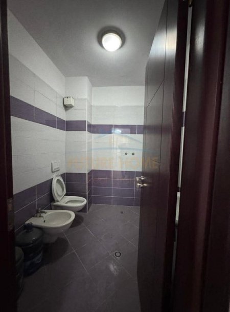 Tirane, shitet apartament 2+1 Kati 7, 103 m² 258.000 € (Rruga Muhamet Gjollesha)