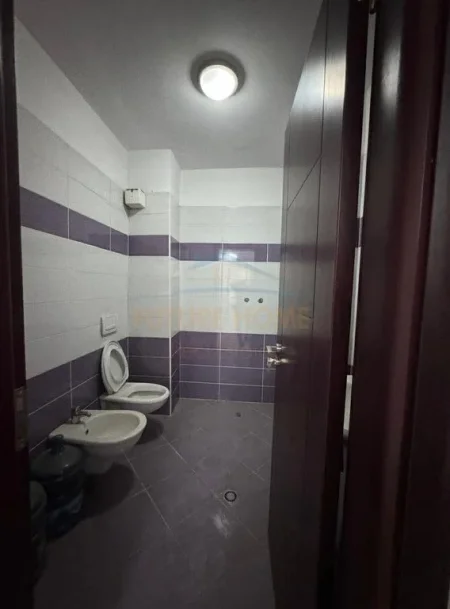 Tirane, shitet apartament 2+1 Kati 7, 103 m² 258.000 € (Rruga Muhamet Gjollesha)