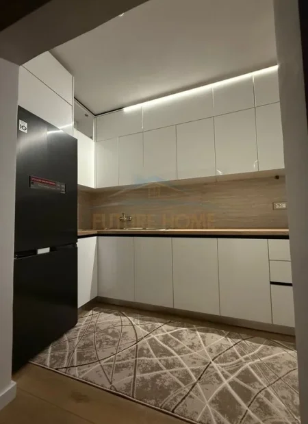Tirane, jepet me qera apartament 2+1 Kati 5, 74 m² 600 € (Ali Demi)