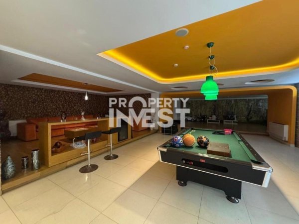 Tirane, jepet me qera Vile 2 Katshe , 1.500 m² 15.000 € (Teg)