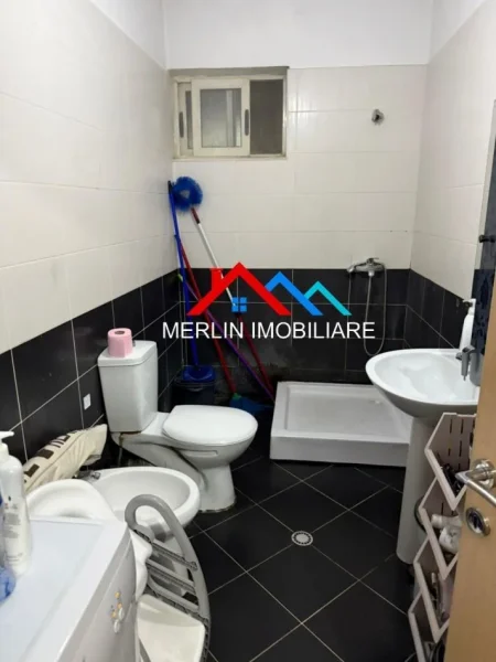 Tirane, shitet apartament 2+1+Ballkon Kati 1, 107 m² 155.000 € (RRUGA TOM PLEZHA,ASTIR.)