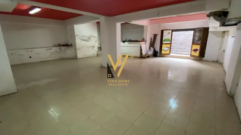 Tirane, jepet me qera ambjent biznesi Kati 0, 120 m² 350 € (IRFAN TOMINI)