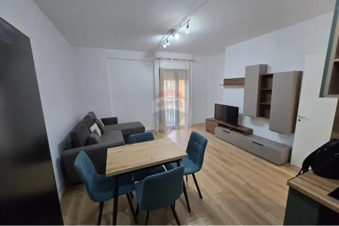 Tirane, jepet me qera apartament 1+1 , 65 m² 700 € (Shkolla e Baletit,)