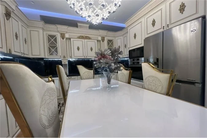 Tirane, jepet me qera apartament 3+1+Ballkon , 130 m² 1.400 € (kompleksi delijorgji)